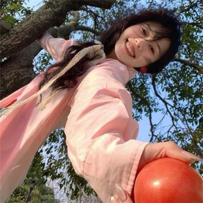 抱着黄金飞翔